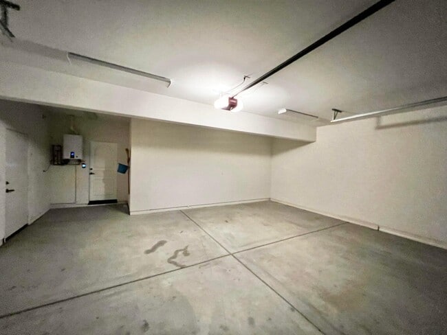 Building Photo - 80689 Via Glorieta