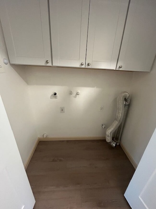 Building Photo - Beautiful Newly Remodeled 2 Bedroom 2 Bathroom Condo in SE Visalia!