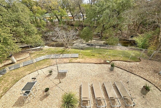 Building Photo - 1301 S 1st St