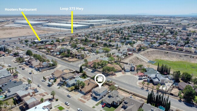 Building Photo - 12120 Desert Quail Ave