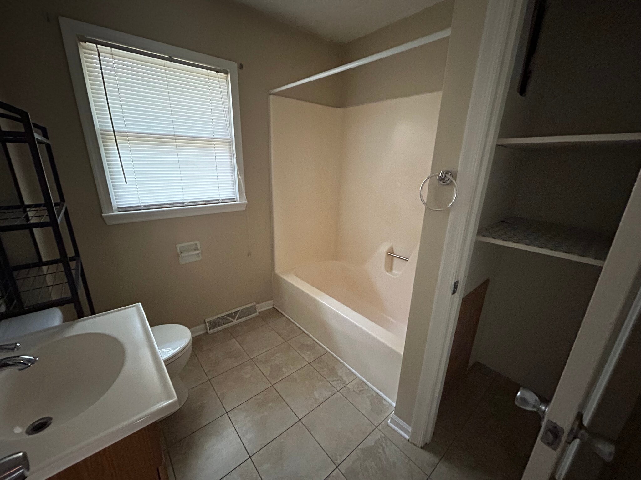 Bathroom - 1120 Rolling Hill Dr