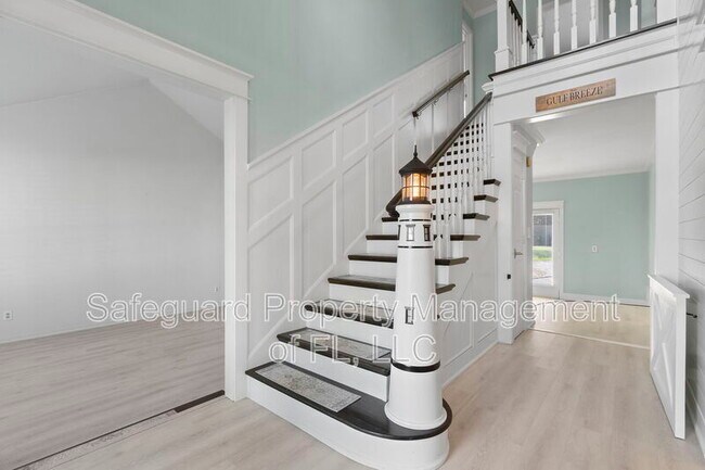 Building Photo - 3893 Paradise Bay Dr