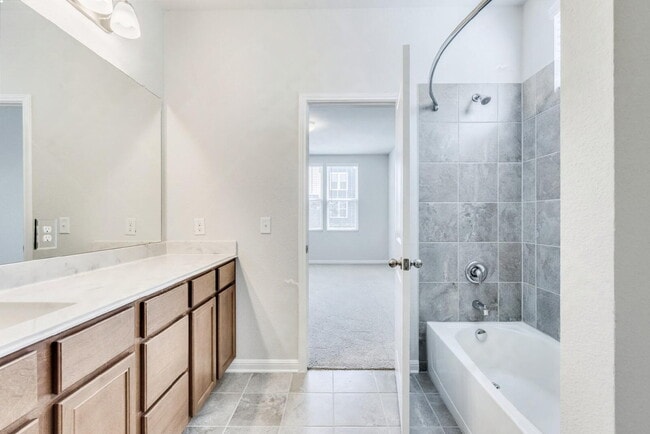 Building Photo - "Experience Comfort and Convenience in This 3-Bed, 2-Bath Kyle Home with 1620 Sq Ft of Living Spa...