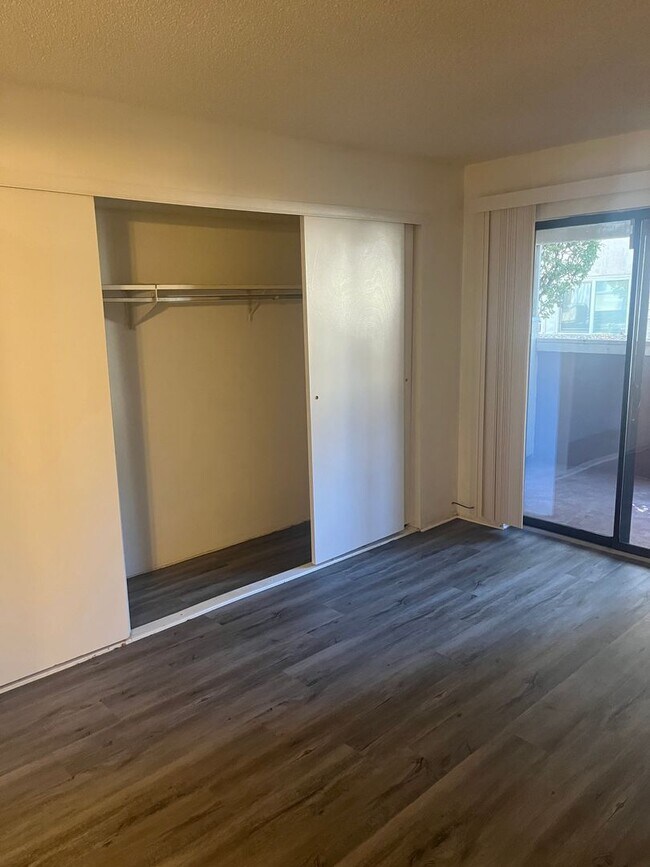 Building Photo - Spacious 1BR Condo - Available Soon
