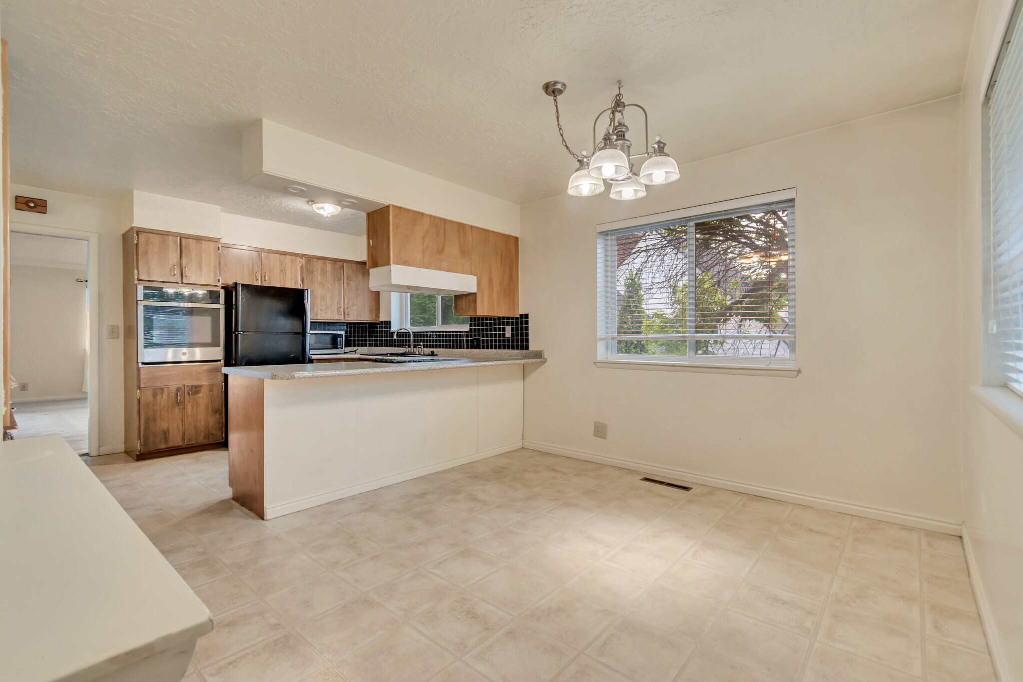 Lots of room for your dining room table - 1319 Westminster Ave S