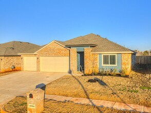 Building Photo - Newer home only minutes away from Paycom, Falling Springs Addition + Greenbelt lot + Deer Creek S...