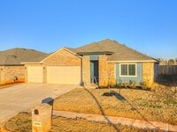 Building Photo - Newer home only minutes away from Paycom, Falling Springs Addition + Greenbelt lot + Deer Creek S...