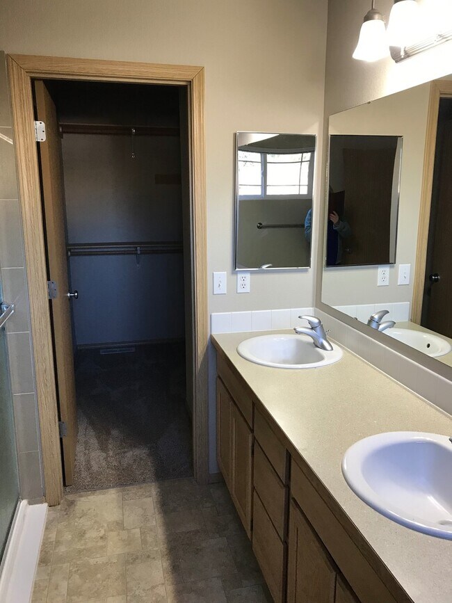 Building Photo - 1308 Mills Landing Ct SE