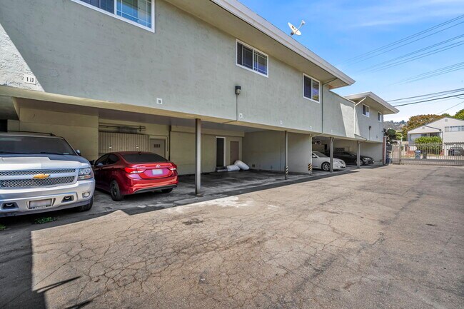 Building Photo - 945 Kearney St