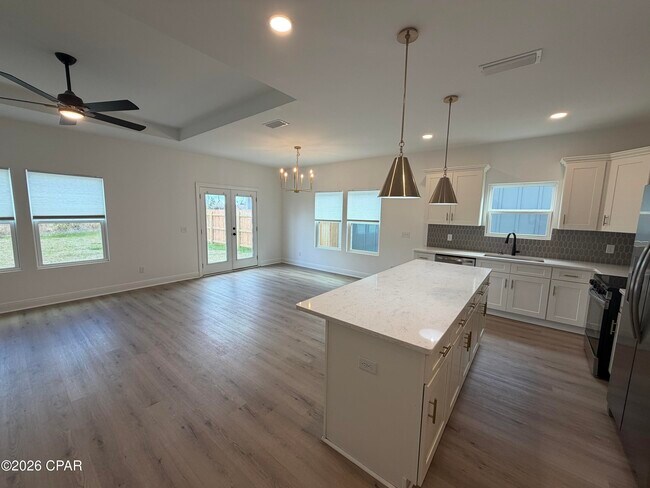 Building Photo - 1303 Louisiana Ave