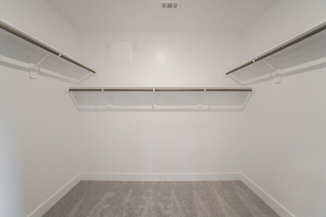 Building Photo - 10614 Whitejacket
