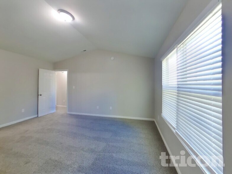 Building Photo - 13600 Ayrshire Cir