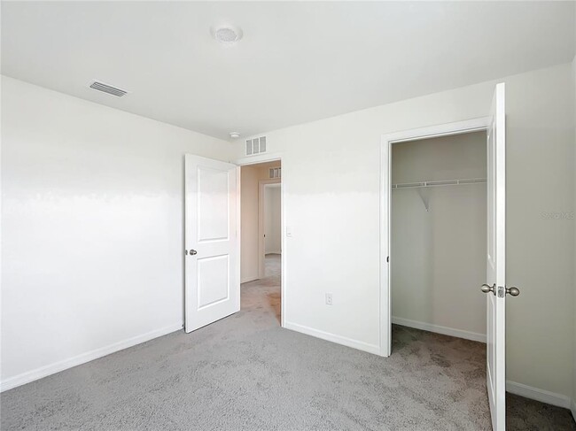 Building Photo - 8645 SW 45th Ct