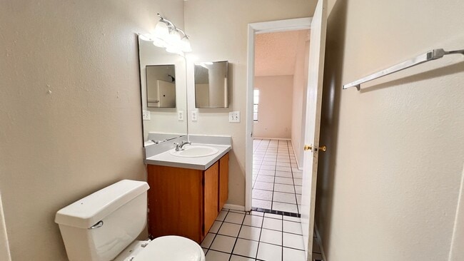 Building Photo - Lovely 3 bedroom, 2 bath in Deltona