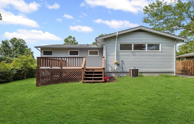 Building Photo - 4-Bedroom 2-bath in West Lafayette!