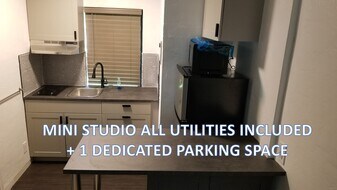 Building Photo - 515 S 20th Ave