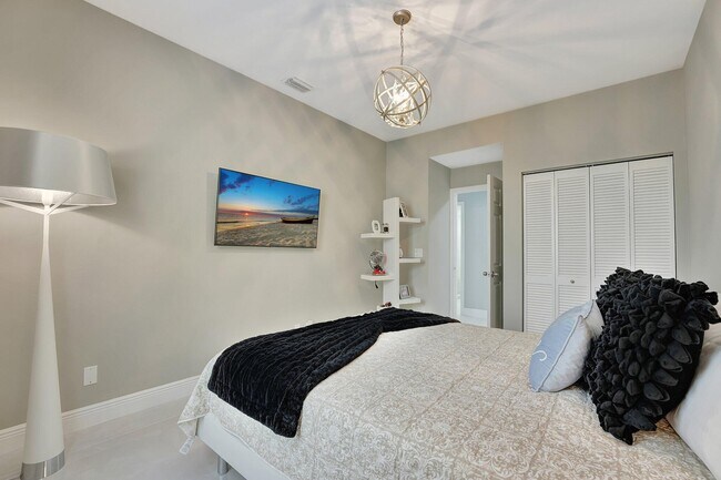 Building Photo - 23443 Mirabella Cir