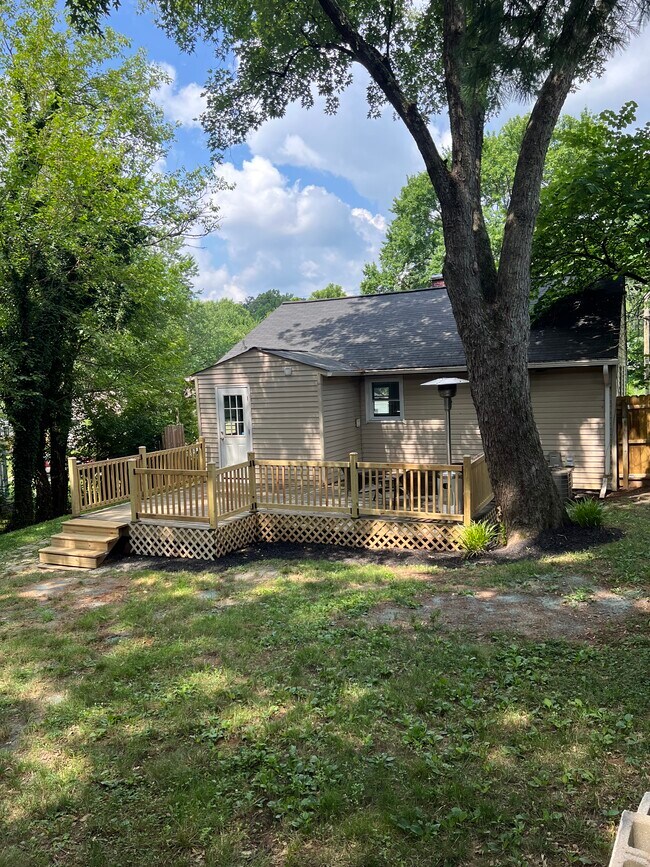 Building Photo - 1302 Coral Sea Dr