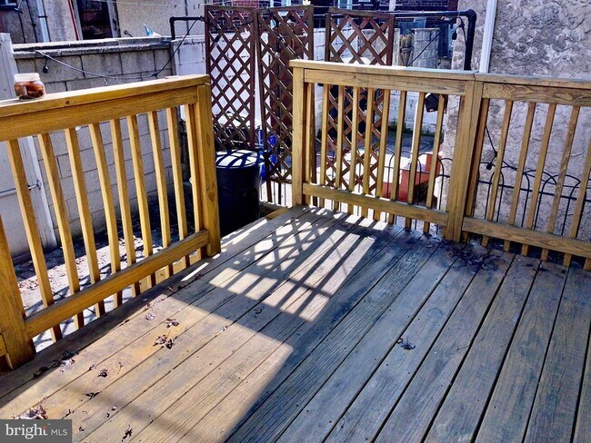 Building Photo - 2647 S 12th St