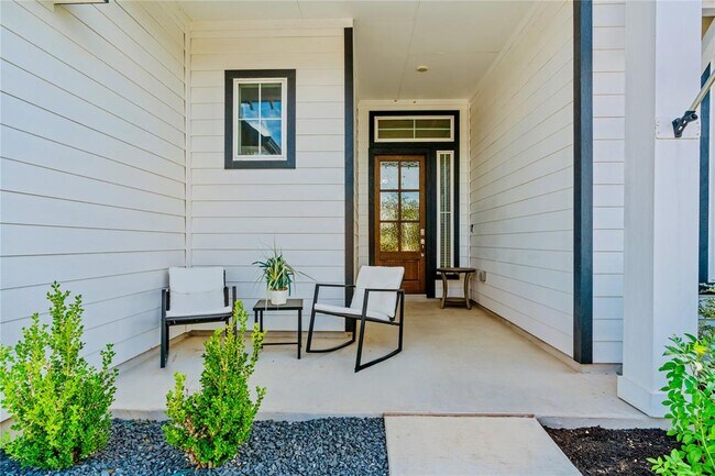 Building Photo - 533 Mallow Rd