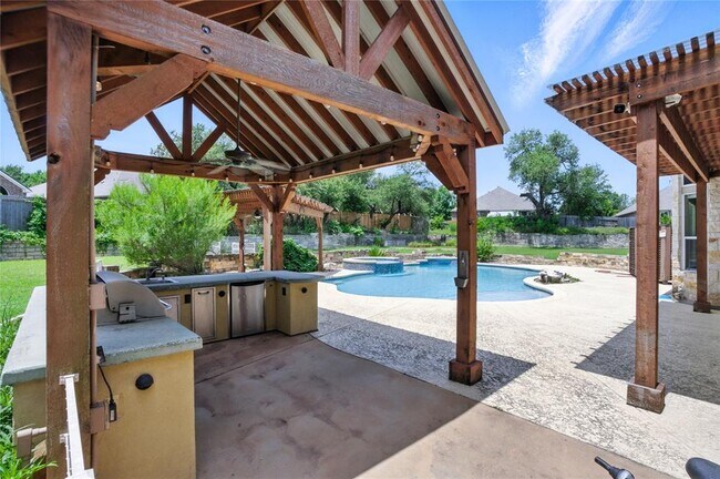 Building Photo - 208 Raindance Cove