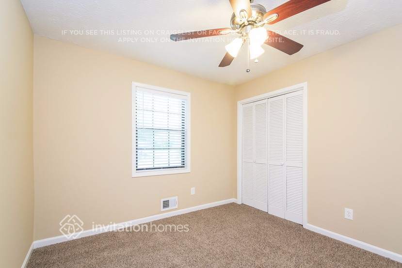 Building Photo - 2732 Shetland Ln NW