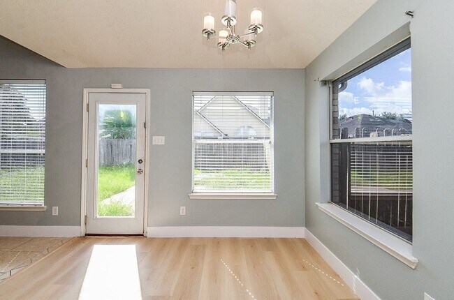 Building Photo - 16307 Scotch Hollow Ln