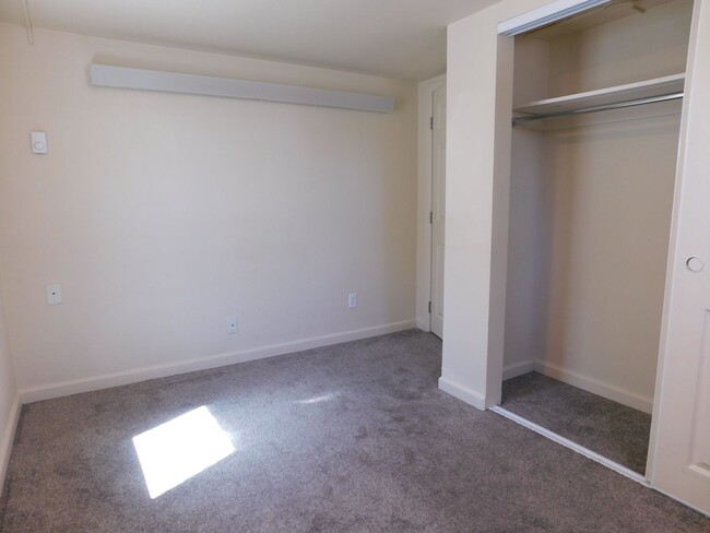 Building Photo - 1346 Texas Ave