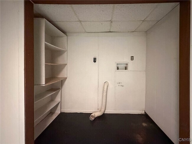 Building Photo - 821 Floyd Ave