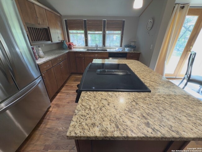 Building Photo - 11022 Dreamland Dr