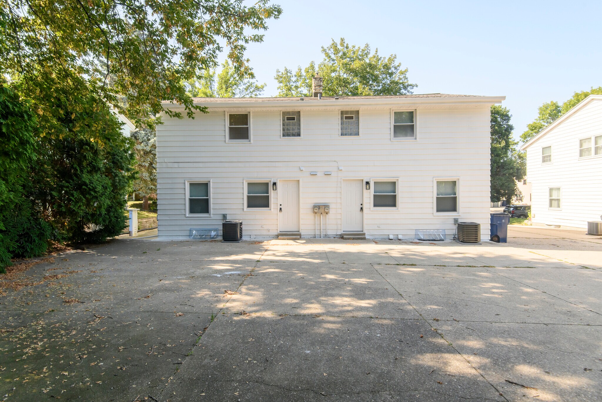 Building Photo - 3798 S Athens St