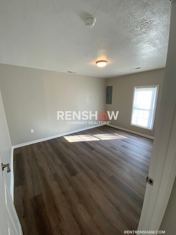 Building Photo - 119 High St