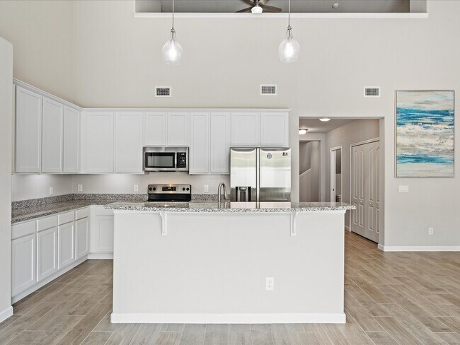 Building Photo - 719 Simeon Dr