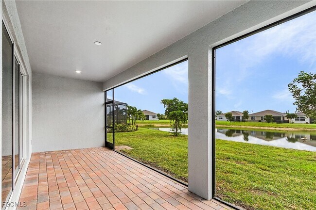 Building Photo - 425 Coral Reef Pl