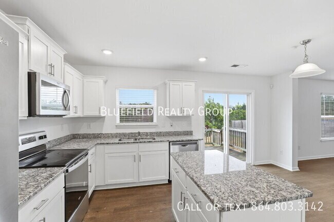 Building Photo - 227 Millen Dr