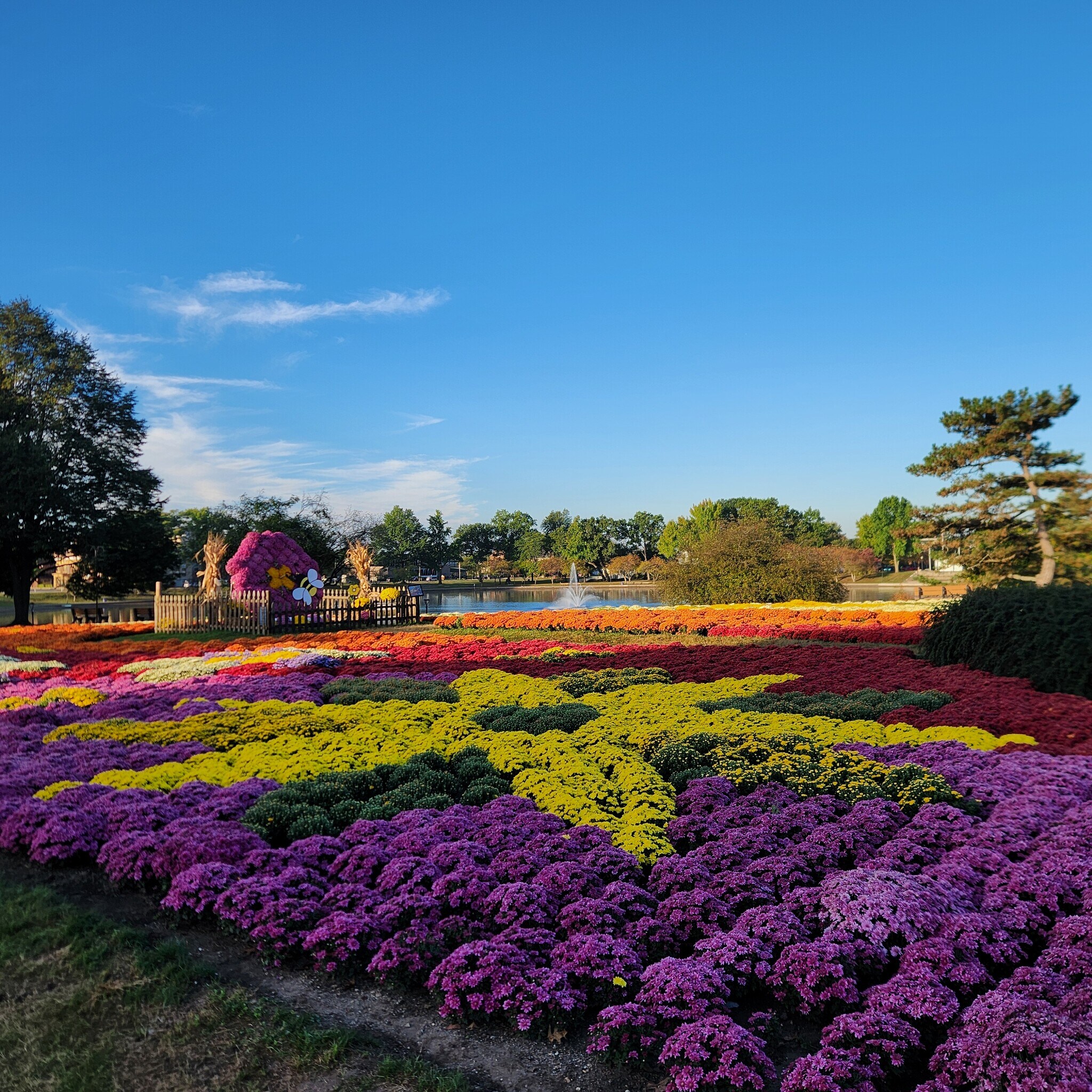 Building Photo - 212 1st St NW
