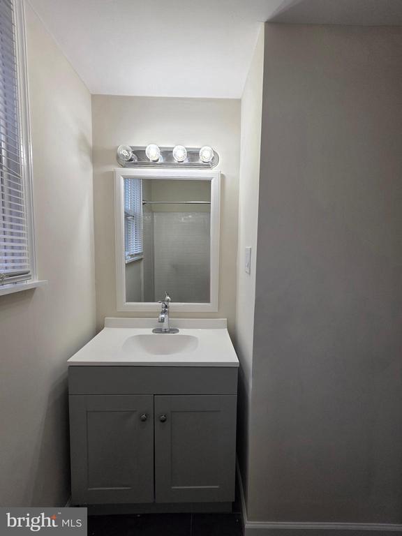 Building Photo - 1022 Fox Chase Rd