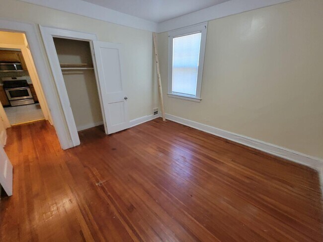 Building Photo - 489 Quinnipiac Ave