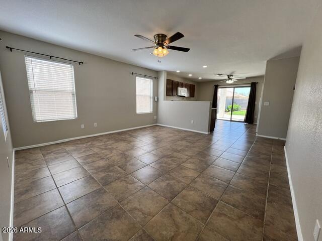 Building Photo - 2849 W San Carlos Ln