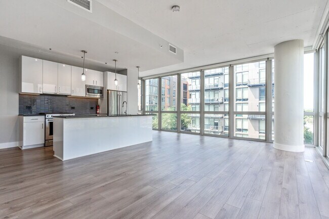 Building Photo - 88 V St SW