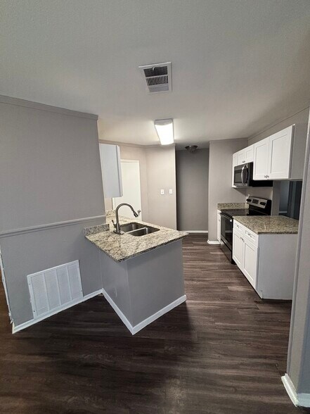 Building Photo - 4122 Alaskian Sunrise