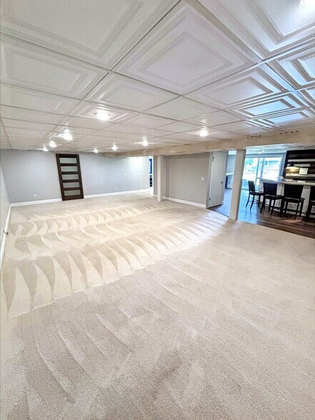 Building Photo - 813 Big Bend Woods Dr