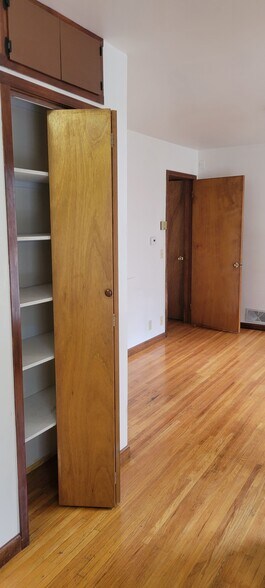 Living area/ pantry - 481 Meigs St