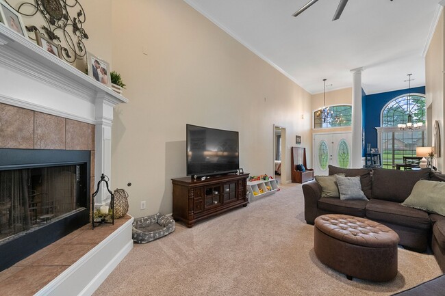 Building Photo - Wonderful Sherwood Home