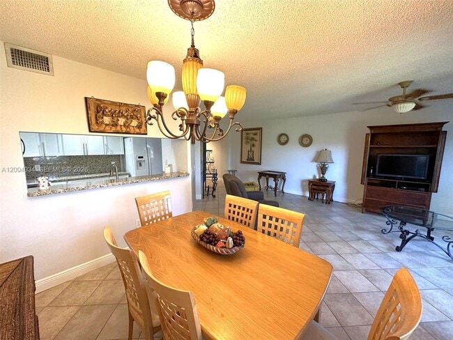 Building Photo - 12551 SW 16th Ct