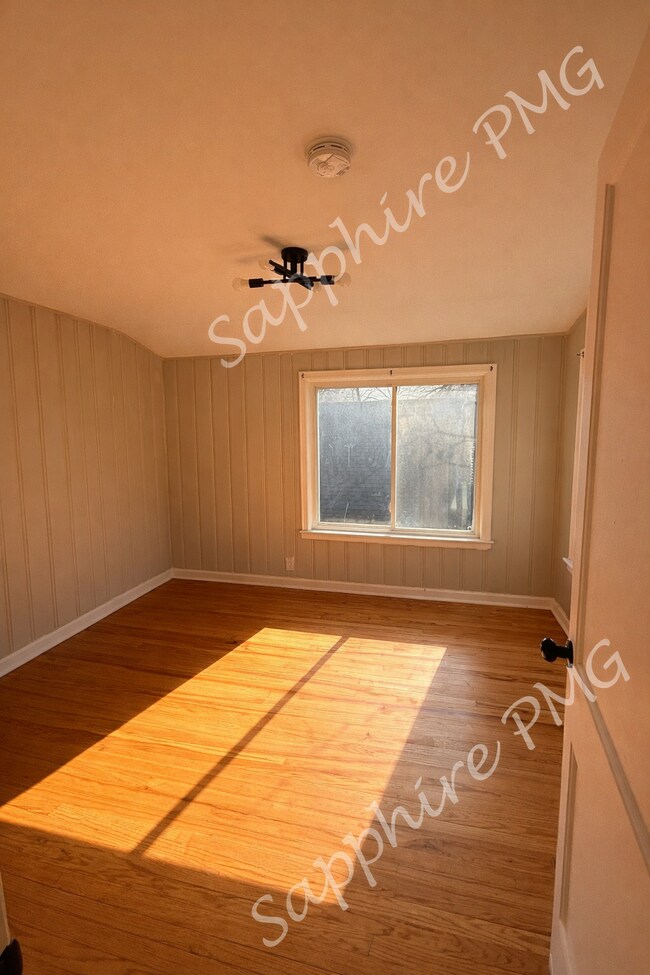 Building Photo - 5400 Olive St