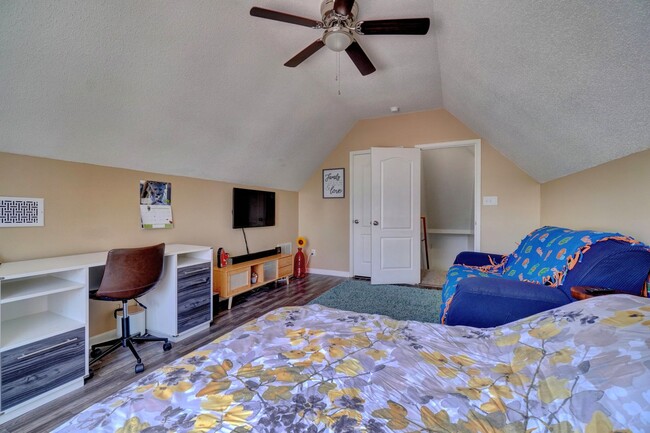 Building Photo - 3040 Kempton Park Rd