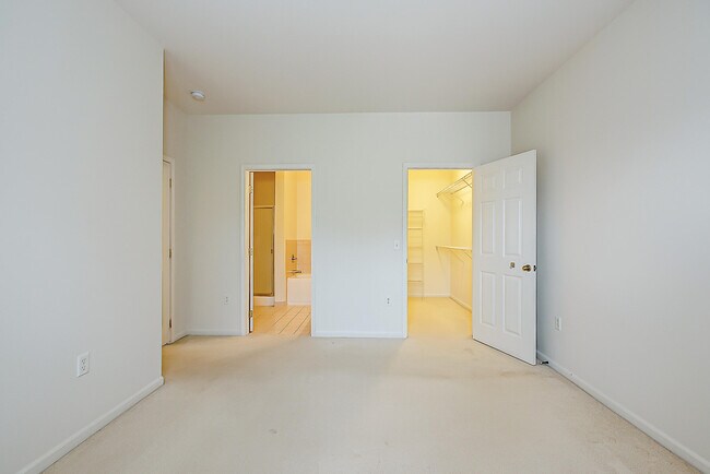 Building Photo - 6385 Conifer Dr
