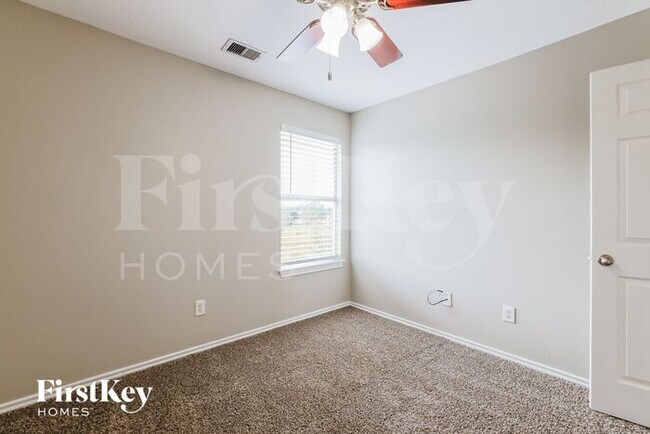 Building Photo - 8702 Bentongrove Ln