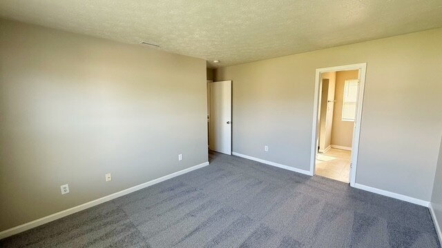 Building Photo - SOUTH EAST/FRANKLIN TWP 4 BR/2.5 BA LIKE NEW 2-STORY HOME AVAILABLE NOW!
